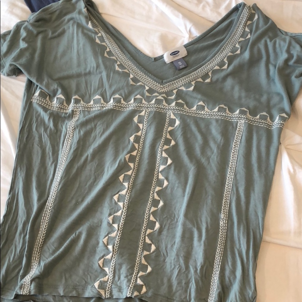 Old Navy Aztec T-Shirt size XS